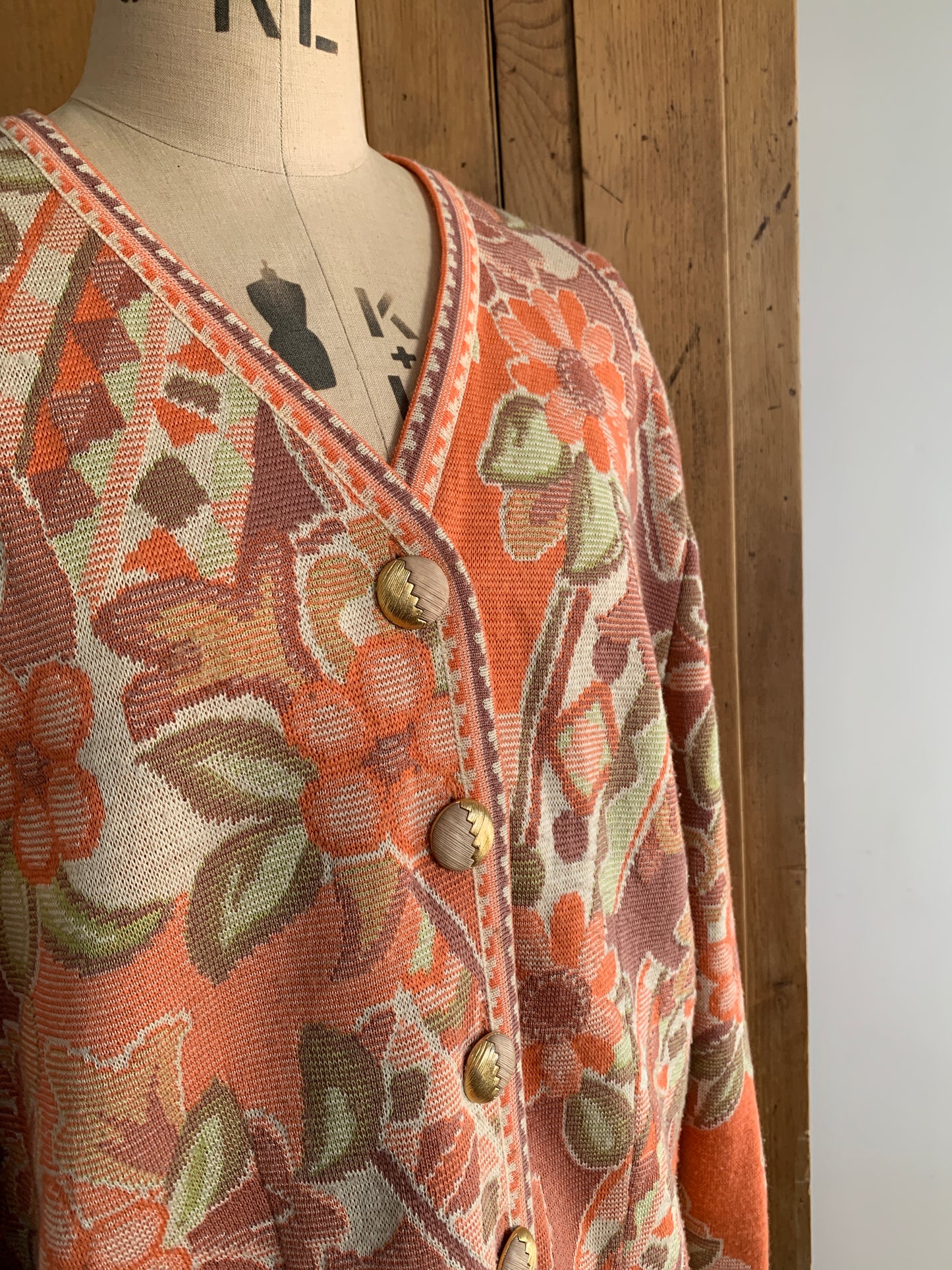 2 The French Finds Collection: Devernois Paris Peach Floral Woven Cardigan Jacket