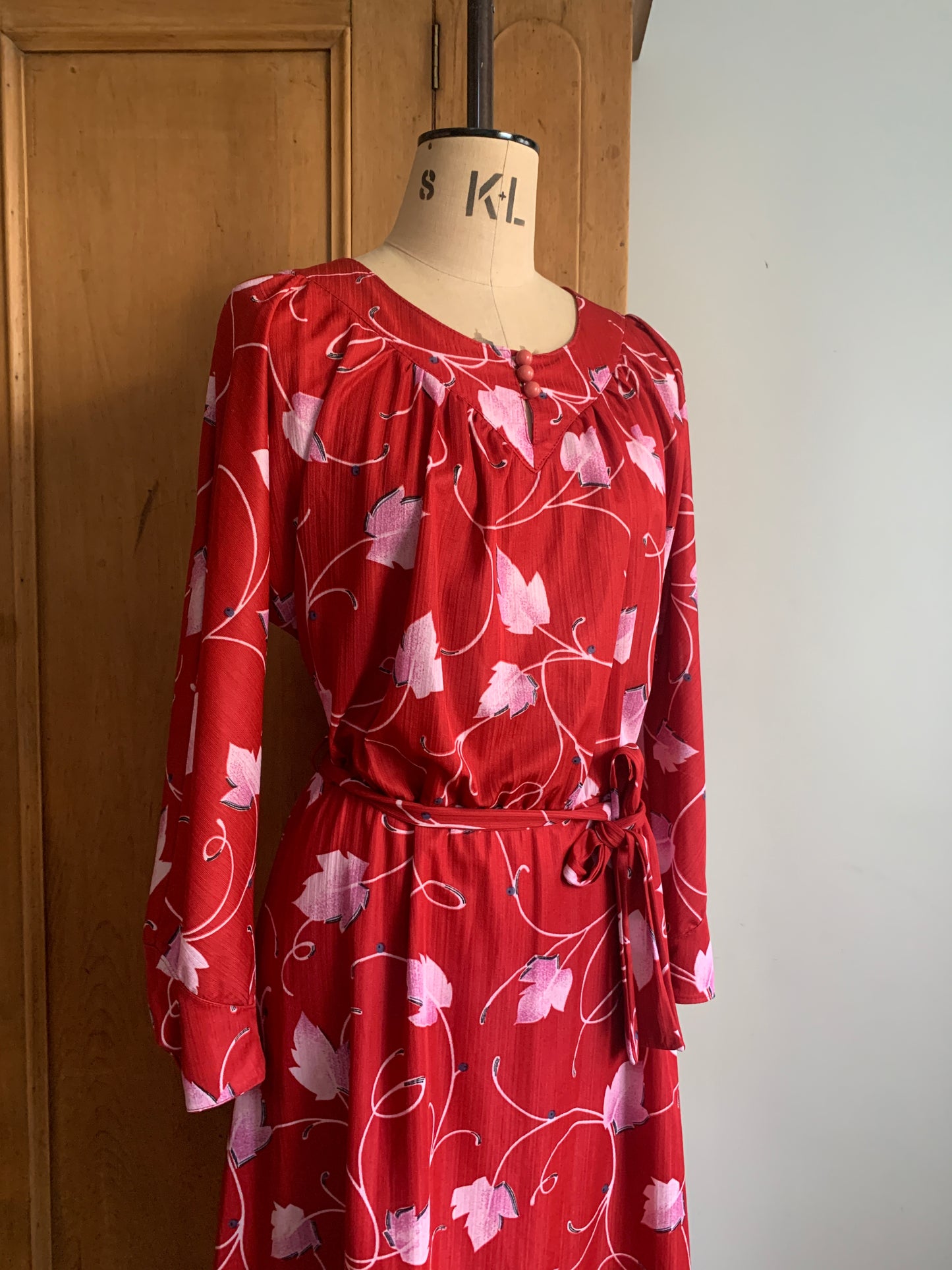 2 The French Finds Collection: 70’s Red and Pink Leaf Print Midi Dress