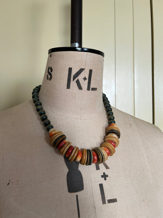 1980’s Wooden Beaded Necklace