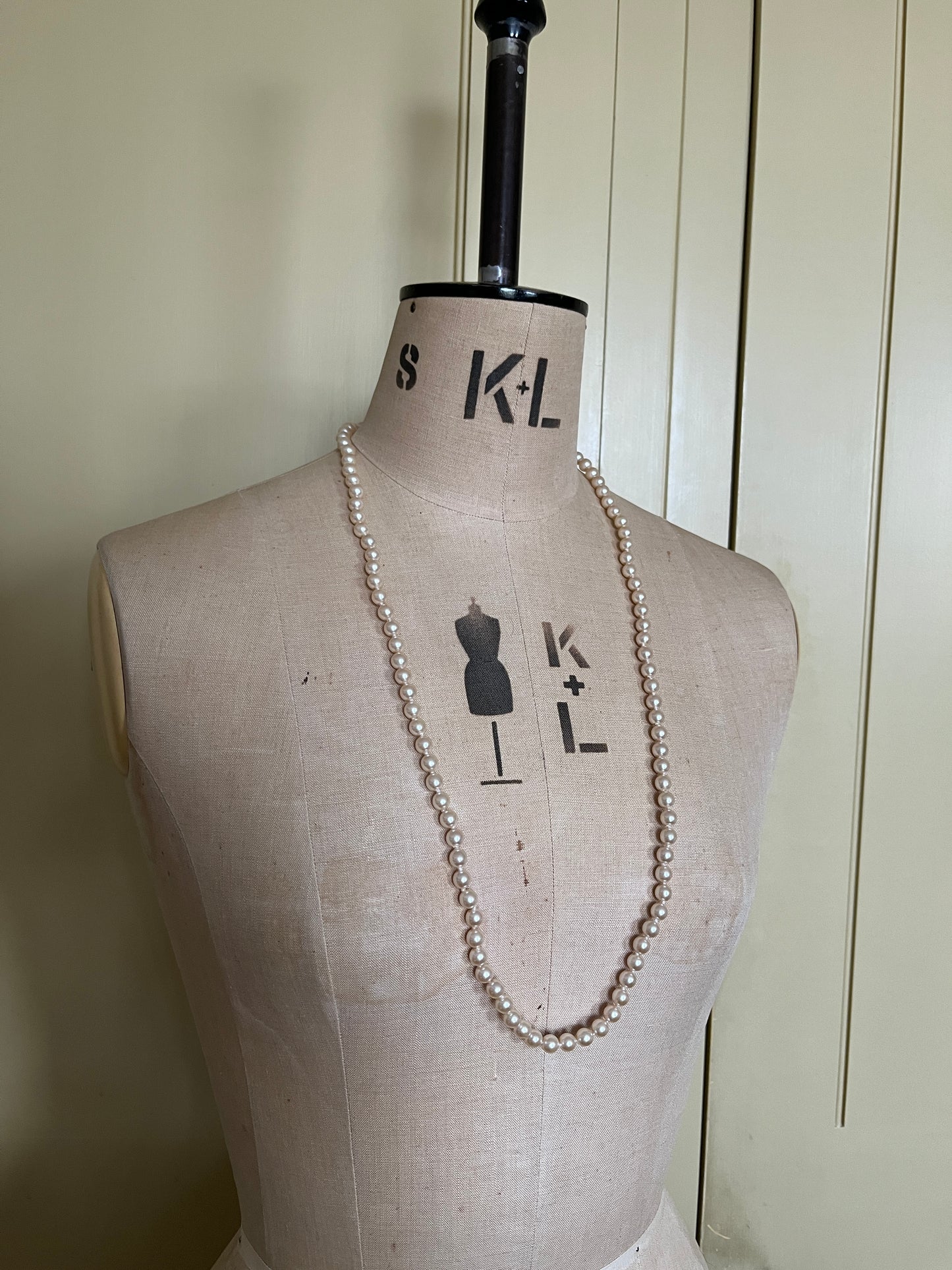 Vintage Glass Pearls with Diamanté Clasp
