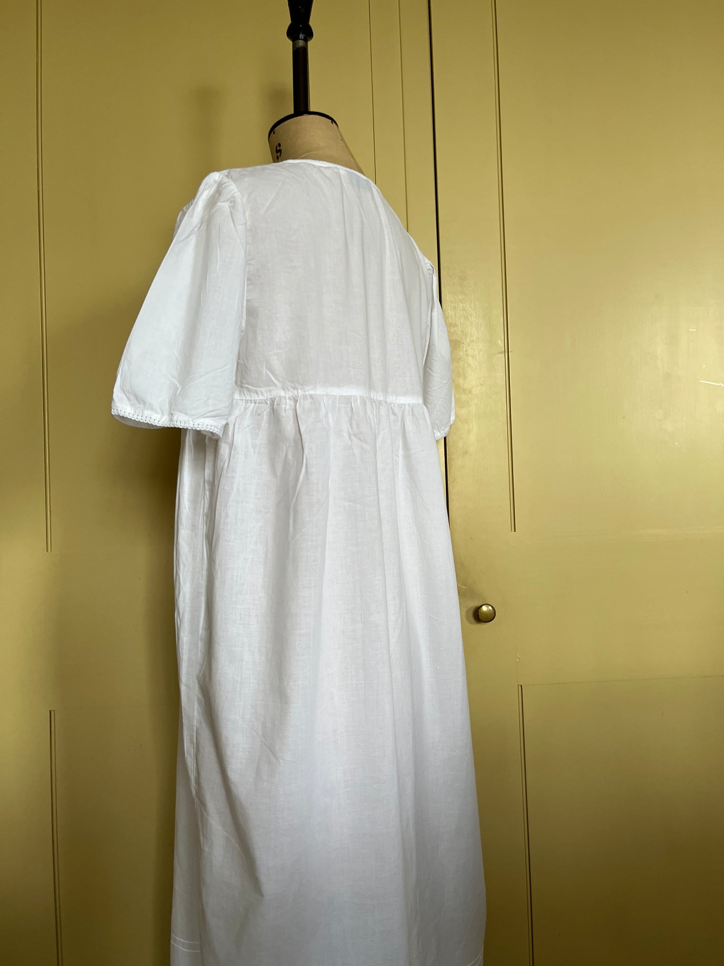 1 Spring Has Sprung Collection: 90’s White Fine Cotton Embroidered Nightgown Full Length Dress