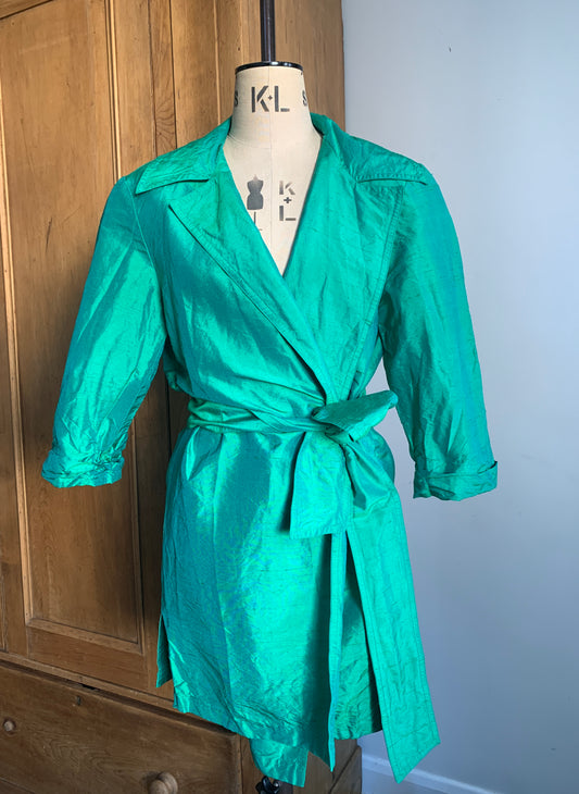 2 The French Finds Collection: Prestige Paris Emerald Green Silk Dupion Wrap Shirt Jacket