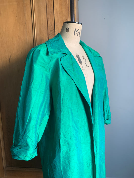 2 The French Finds Collection: Prestige Paris Emerald Green Silk Dupion Wrap Shirt Jacket