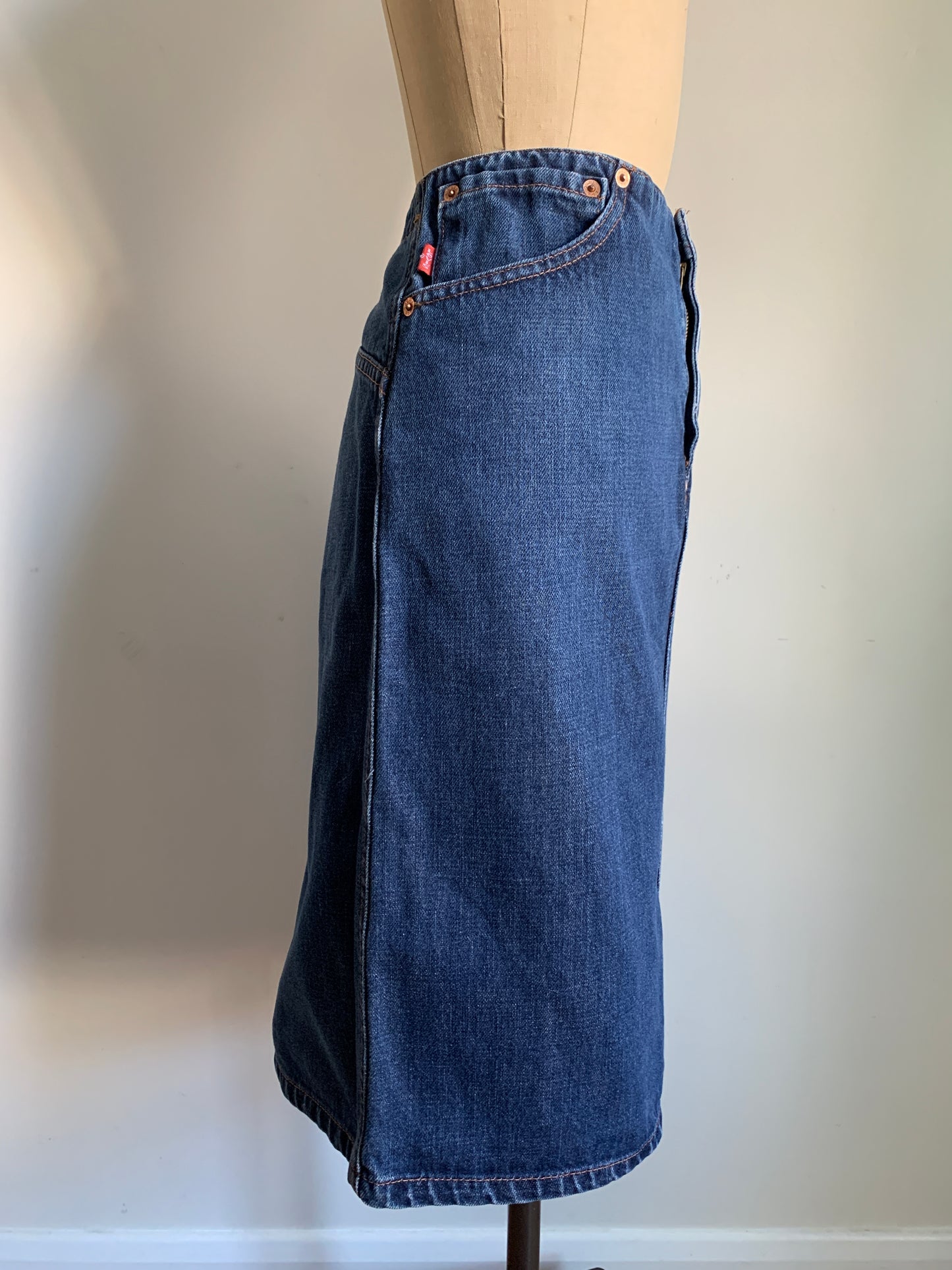 3 The Western Basics Collection: Levi’s Denim Skirt